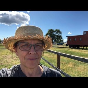 Meet your Posher, Dawn